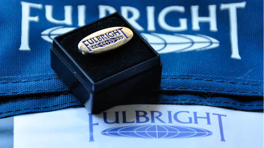 Fulbright scholarship là học bổng toàn phần do Quốc hội Mỹ tài trợ